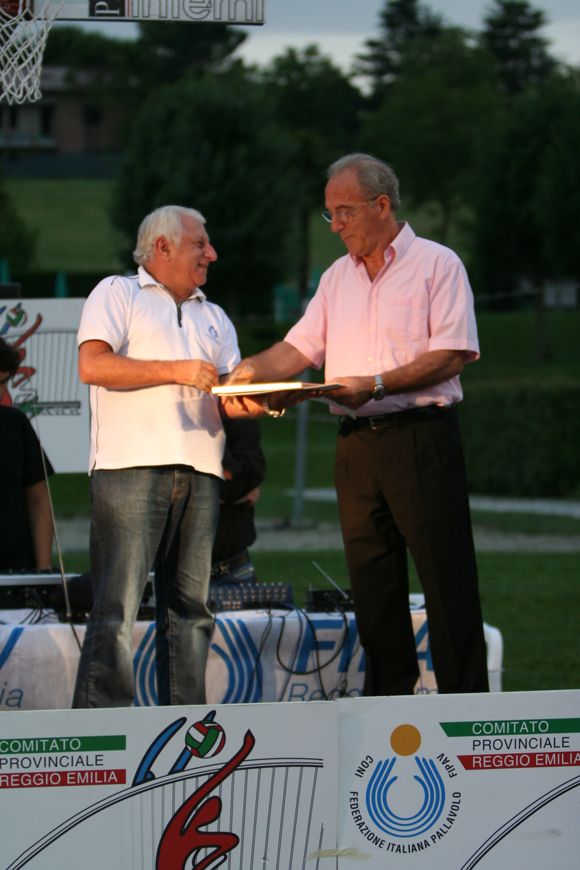 album/FestaFinaleFipav05_06_2009_A/IMG_3103.jpg