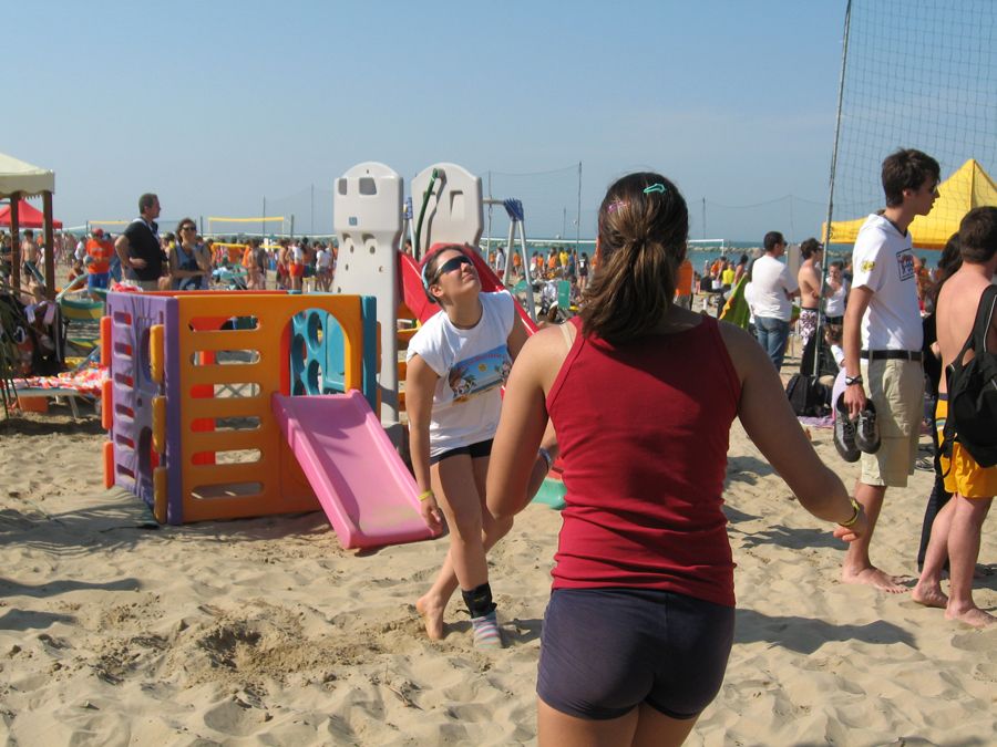album/YoungVolley_30Apr-3Maggio2009/apr09-375.jpg