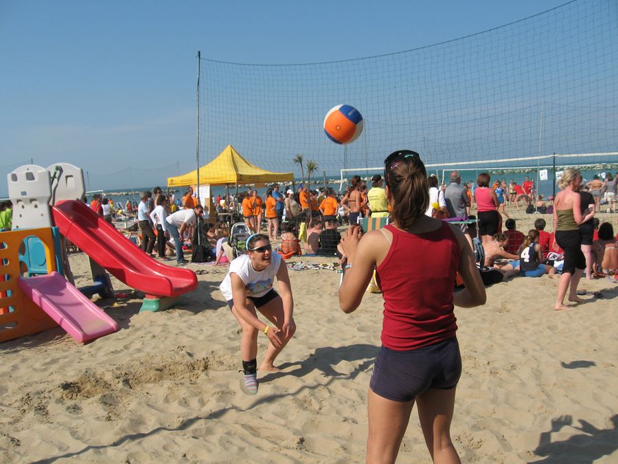 album/YoungVolley_30Apr-3Maggio2009/apr09-395.jpg