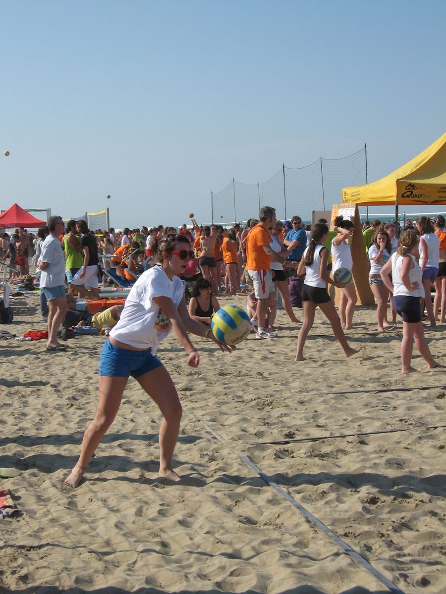 album/YoungVolley_30Apr-3Maggio2009/apr09-423.jpg