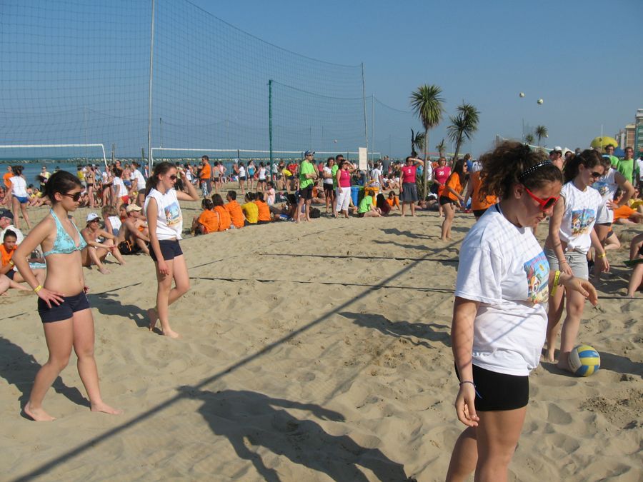 album/YoungVolley_30Apr-3Maggio2009/apr09-451.jpg