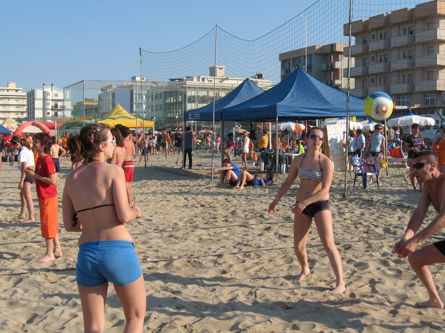album/YoungVolley_30Apr-3Maggio2009/apr09-478.jpg