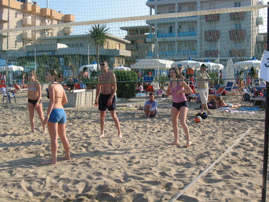 album/YoungVolley_30Apr-3Maggio2009/apr09-484.jpg